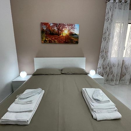 B&B Holden House Бари Екстериор снимка