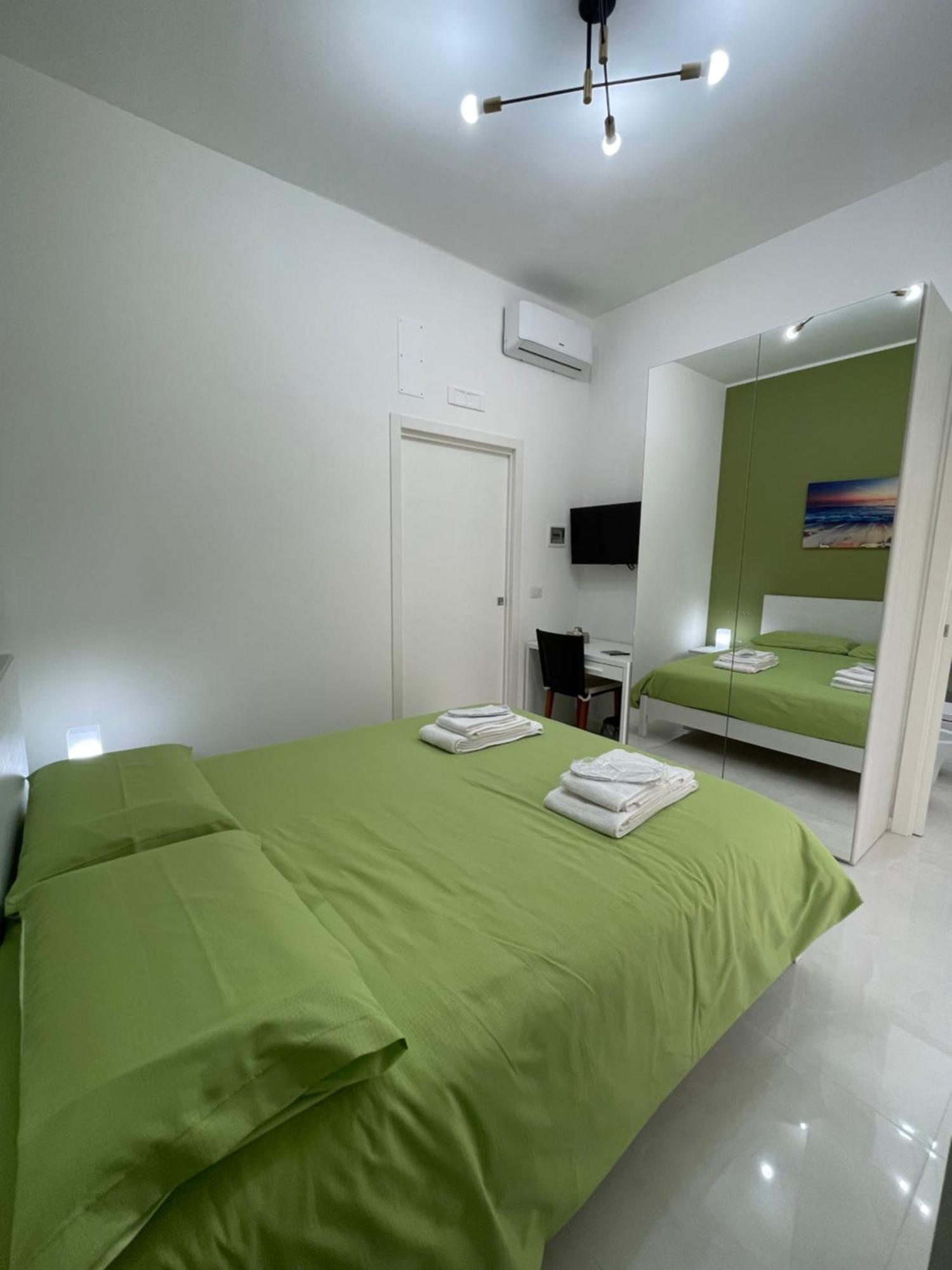 B&B Holden House Бари Екстериор снимка